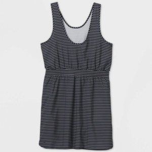 Women Black stripe dress with pockets